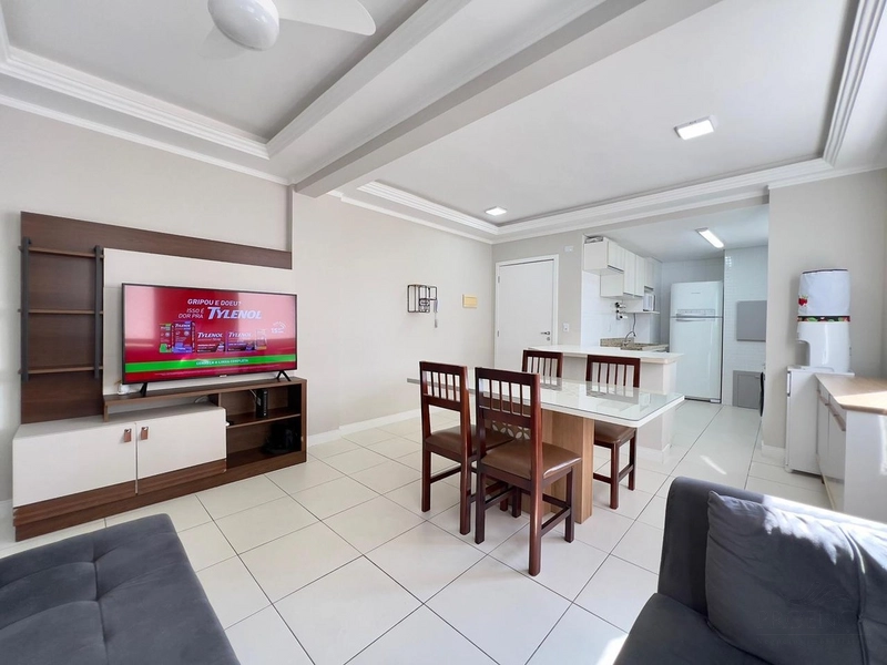 APARTAMENTO MOBILIADO À VENDA! 03 DORMITÓRIOS NO CENTRO DE CAPÃO