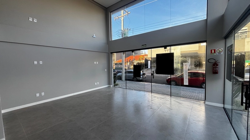 Sala Comercial de Esquina para Locação – Próxima ao Hospital: 5ª foto da galeria de imagens do imóvel