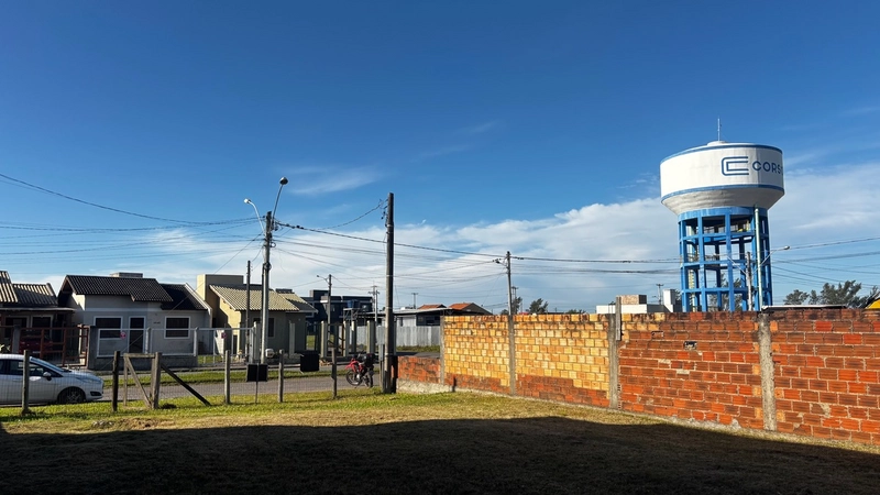 TERRENO À VENDA – PRONTO PARA CONSTRUIR: 7ª foto da galeria de imagens do imóvel