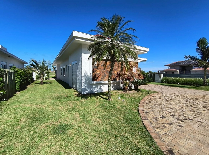 Casas à venda em Xangri-Lá, Condomínio Green Village: 2ª foto da galeria de imagens do imóvel