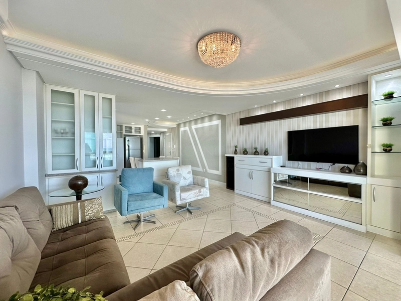 Apartamento 3 dormitórios, suíte, sacada de frente com vista mar!