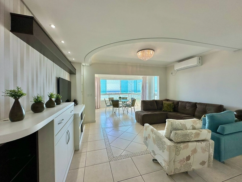 Apartamento 3 dormitórios, suíte, sacada de frente com vista mar!: 2ª foto da galeria de imagens do imóvel