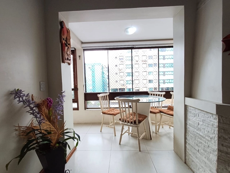 Apartamento 02 dormitórios/ garagem no centro -Venda e locação: 2ª foto da galeria de imagens do imóvel