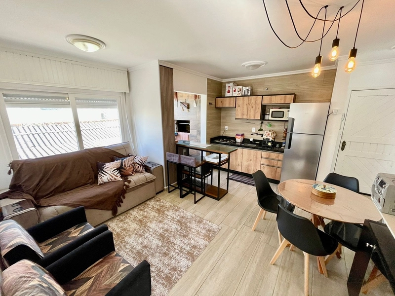 Apartamento 2 dormitórios, churrasqueira e garagem: 1ª foto da galeria de imagens do imóvel