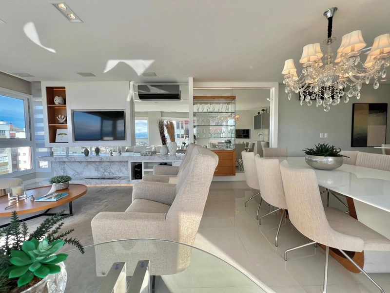 Apartamento 03 dormitórios junto a Praça Flavio Boianovski e Vista Mar: 11ª foto da galeria de imagens do imóvel