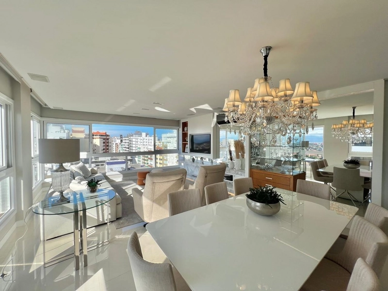 Apartamento 03 dormitórios junto a Praça Flavio Boianovski e Vista Mar: 4ª foto da galeria de imagens do imóvel