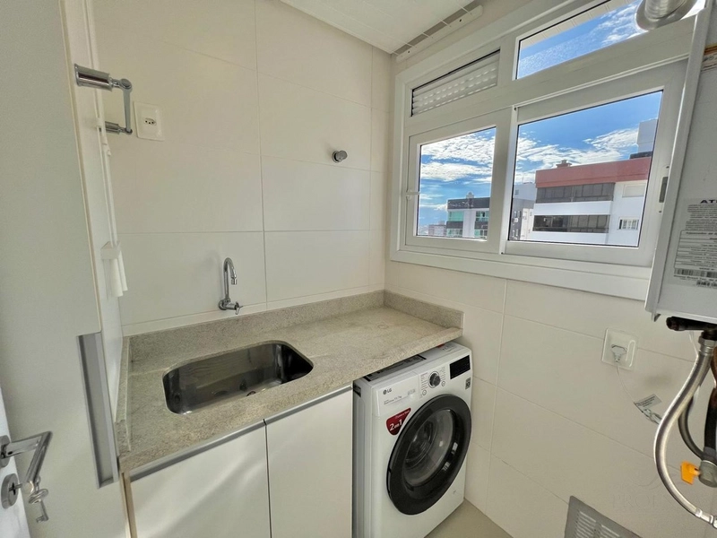 Apartamento 03 dormitórios junto a Praça Flavio Boianovski e Vista Mar: 9ª foto da galeria de imagens do imóvel