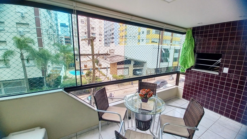 Apartamento de 2 dormitórios no Centro de Capão da Canoa.: 1ª foto da galeria de imagens do imóvel