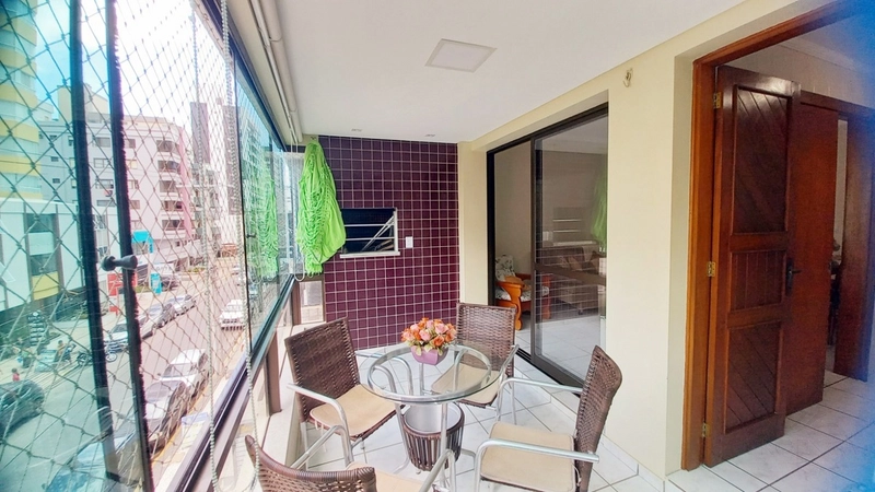 Apartamento de 2 dormitórios no Centro de Capão da Canoa.: 2ª foto da galeria de imagens do imóvel