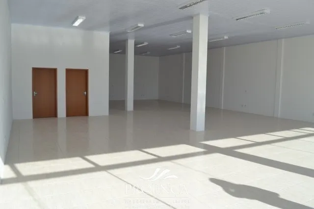 Lojas na Avenida Paraguassu - Jardim Beira Mar: 2ª foto da galeria de imagens do imóvel