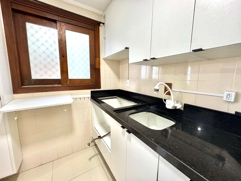 APARTAMENTO À VENDA COM VISTA ETERNA PARA O MAR: 6ª foto da galeria de imagens do imóvel