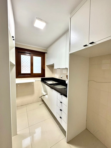 APARTAMENTO À VENDA COM VISTA ETERNA PARA O MAR: 3ª foto da galeria de imagens do imóvel
