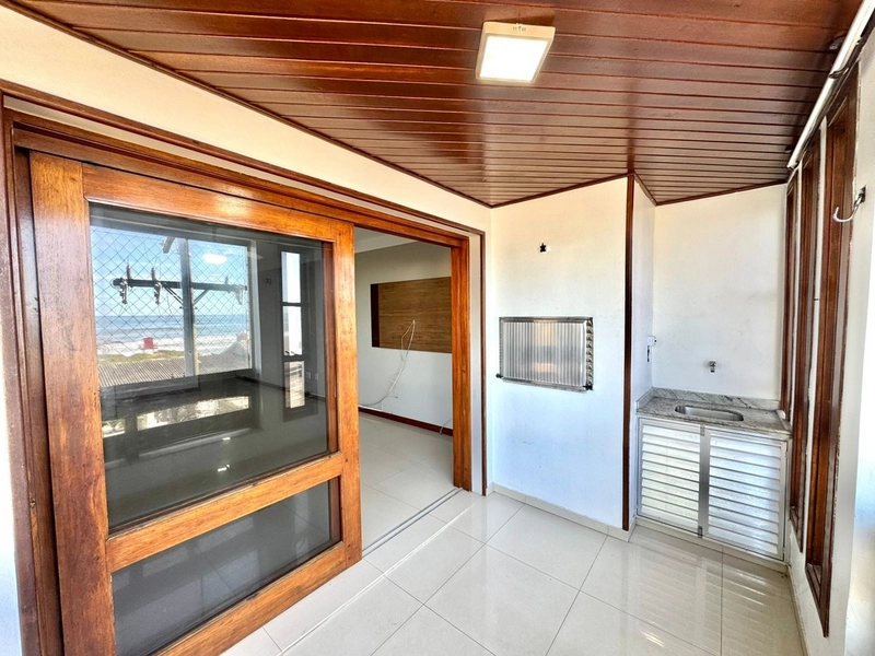 APARTAMENTO À VENDA COM VISTA ETERNA PARA O MAR: 2ª foto da galeria de imagens do imóvel