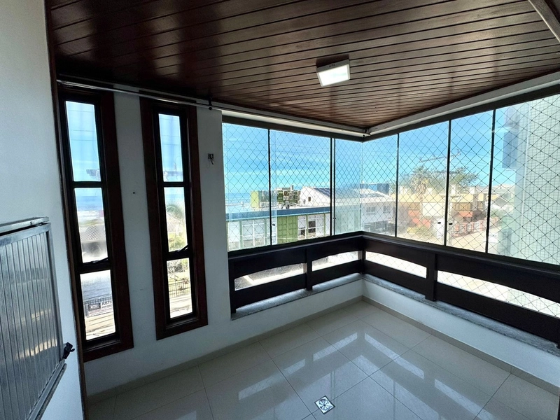 APARTAMENTO À VENDA COM VISTA ETERNA PARA O MAR: 1ª foto da galeria de imagens do imóvel