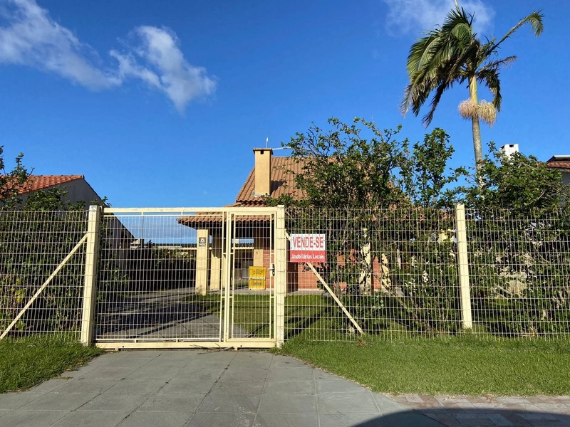 Casa  03 Dormitórios,  02 banheiros, 04 quadras do mar para Temporada: 26ª foto da galeria de imagens do imóvel