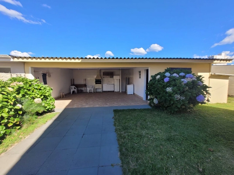 Casa  03 Dormitórios,  02 banheiros, 04 quadras do mar para Temporada: 22ª foto da galeria de imagens do imóvel