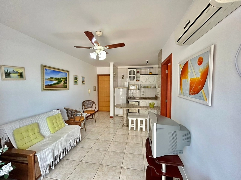 Apartamento de 1 dormitório de frente com garagem!: 4ª foto da galeria de imagens do imóvel