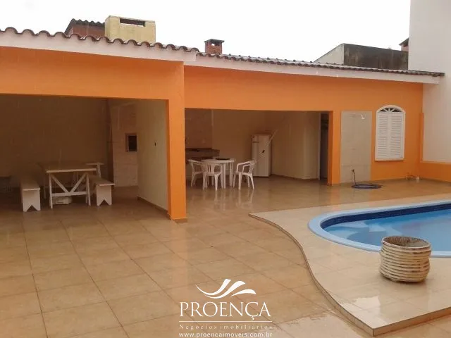 Casa 4 dormitórios com piscina no Centro de Xangri-lá: 4ª foto da galeria de imagens do imóvel