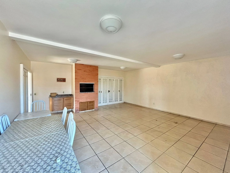 Casa 4 dormitórios com piscina no Centro de Xangri-lá: 13ª foto da galeria de imagens do imóvel