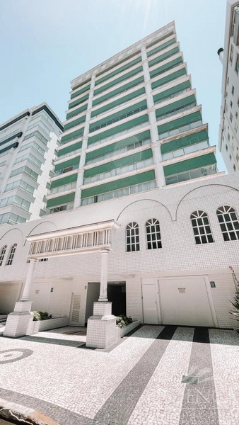 Apartamento na praça Luís Bassani com vista para o Mar! Navegantes.: 2ª foto da galeria de imagens do imóvel