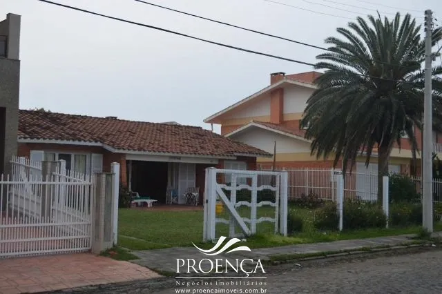 Casa 03 dormitórios e dependência Centro Atlantida: 10ª foto da galeria de imagens do imóvel