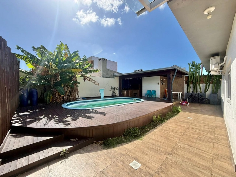 Casa 3 quartos 190m² Mobiliada e Decorada ( Zona Nova de Capão ): 18ª foto da galeria de imagens do imóvel