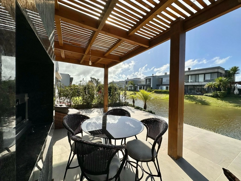 Casa Térrea 4 suítes Beira Lago - Cond capão Ilhas - Capão da Canoa: 19ª foto da galeria de imagens do imóvel
