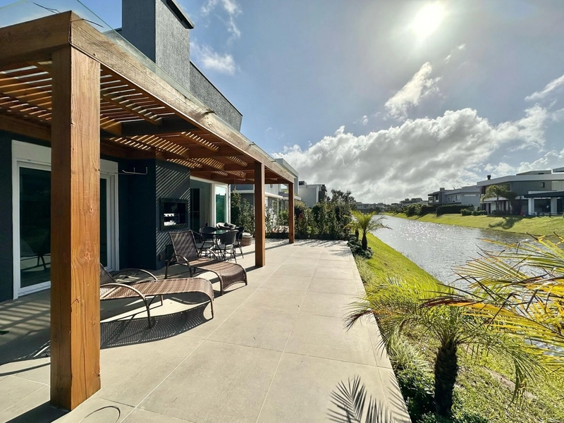Casa Térrea 4 suítes Beira Lago - Cond capão Ilhas - Capão da Canoa: 22ª foto da galeria de imagens do imóvel