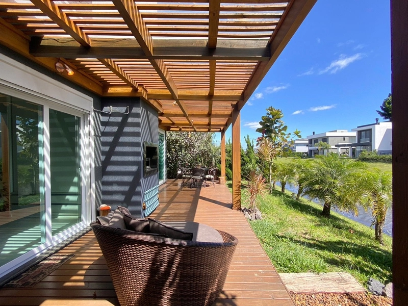 Casa Térrea 4 suítes Beira Lago - Cond capão Ilhas - Capão da Canoa: 42ª foto da galeria de imagens do imóvel