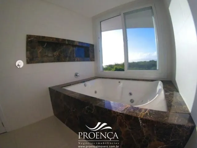 Mansão de alto padrão com linda vista para a lagoa: 10ª foto da galeria de imagens do imóvel