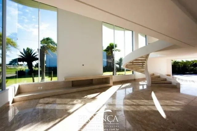 Mansão de alto padrão com linda vista para a lagoa: 13ª foto da galeria de imagens do imóvel