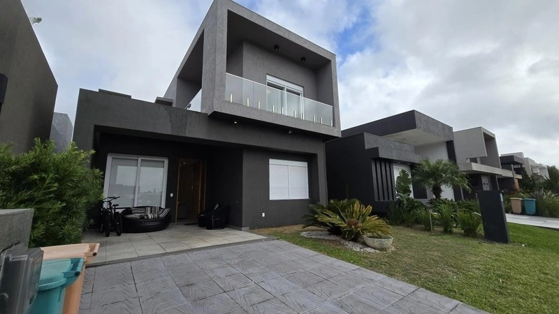 Casa em Condomínio Fechado com 04 suítes: 2ª foto da galeria de imagens do imóvel