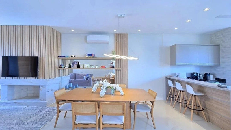 Casa em Condomínio Fechado com 04 suítes: 7ª foto da galeria de imagens do imóvel