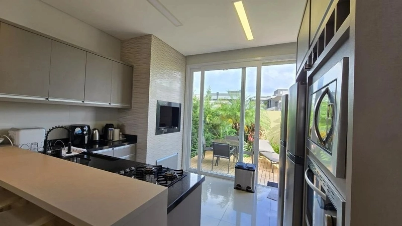 Casa em Condomínio Fechado com 04 suítes: 8ª foto da galeria de imagens do imóvel