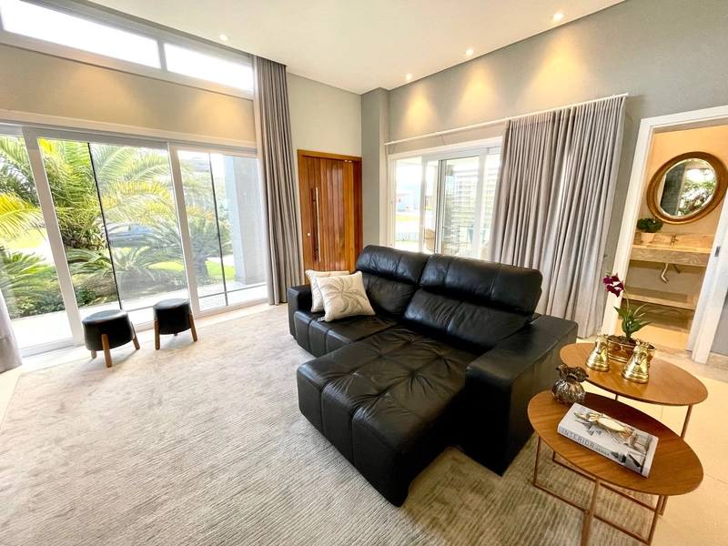 Excelente casa Terreá composta de 3 suítes,Lindo Paisagismo.: 6ª foto da galeria de imagens do imóvel