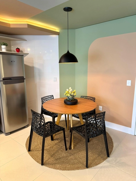 Apartamento 1 dormitório de alto padrão: 2ª foto da galeria de imagens do imóvel