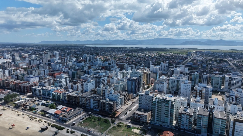APARTAMENTO À VENDA EM CAPÃO DA CANOA, SACADA DE FRENTE COM TERRAÇO: 37ª foto da galeria de imagens do imóvel