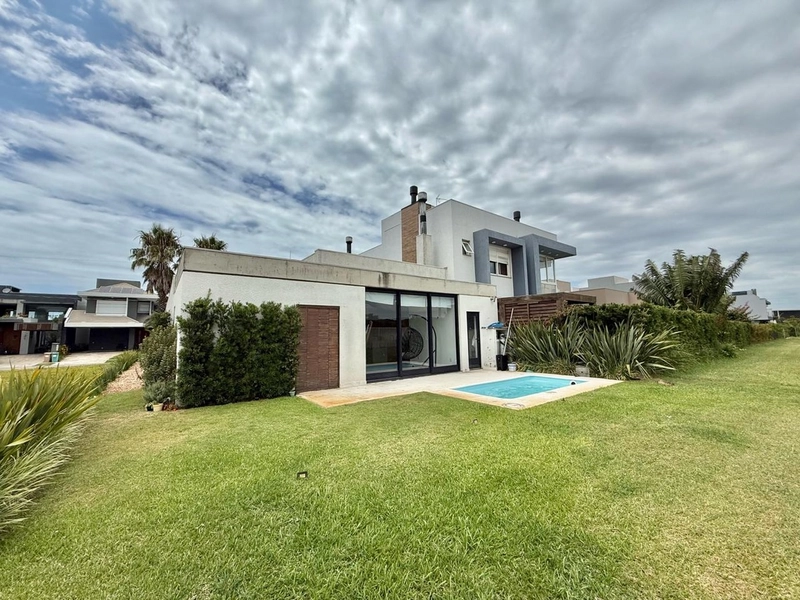 CASA 4 SUITES TÉRREA NO CAPÃO ILHAS RESORT: 19ª foto da galeria de imagens do imóvel