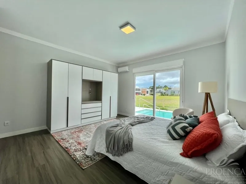 Casa Térrea 4 suítes Beira Lago- Cond Capão Ilhas - Capão da Canoa: 12ª foto da galeria de imagens do imóvel