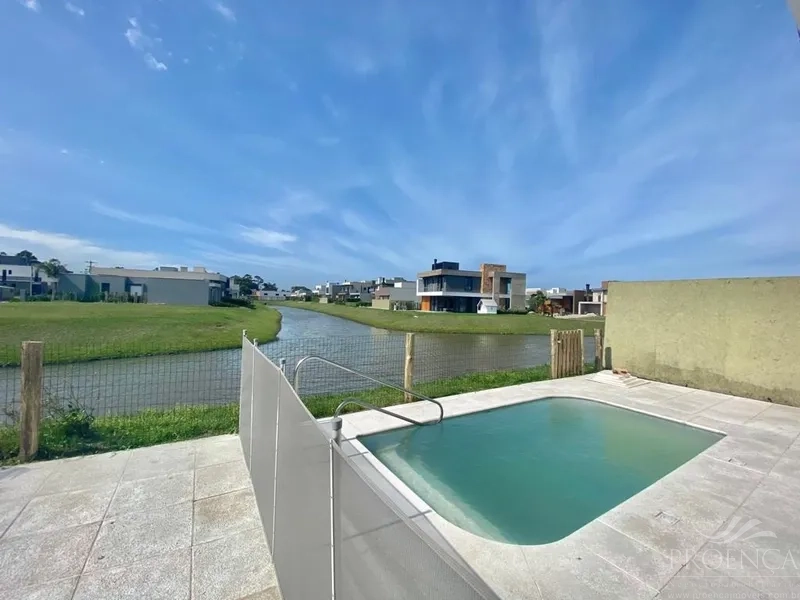 Casa Térrea 4 suítes Beira Lago- Cond Capão Ilhas - Capão da Canoa: 24ª foto da galeria de imagens do imóvel