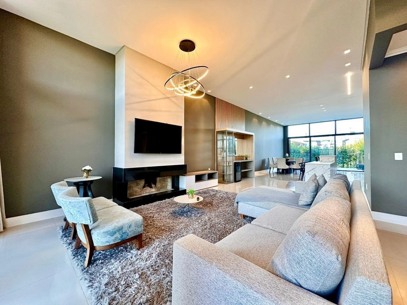 Casa Térrea 4 Dormitórios 4 suítes 190m² (Ilhas Resort)