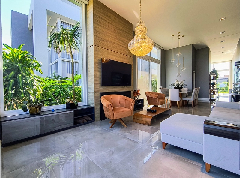 Excelente Casa Térrea, Mobiliada e Decorada, 4 suítes .