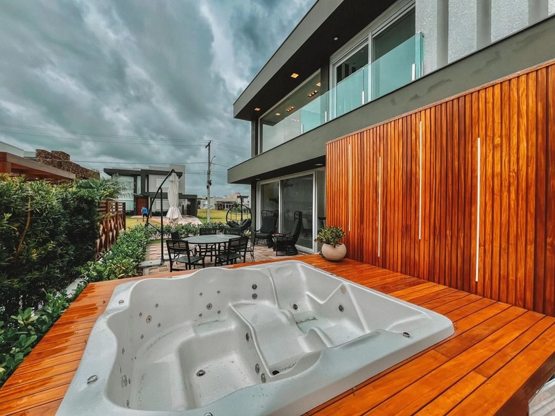 CASA DE ESQUINA  NO CONDOMÍNIO CAPÃO ILHAS RESORT: 5ª foto da galeria de imagens do imóvel