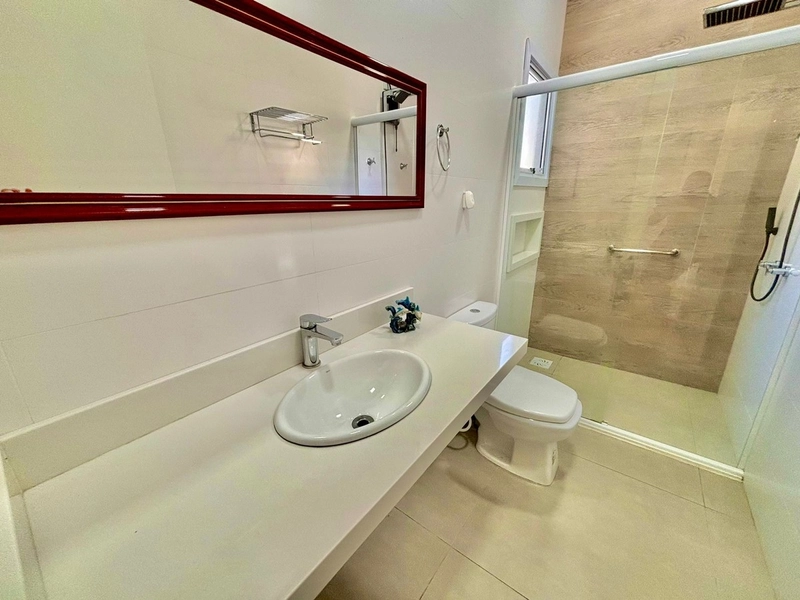 Excelente Casa Térrea 200m² sendo 4 suítes, frente Mar.: 21ª foto da galeria de imagens do imóvel