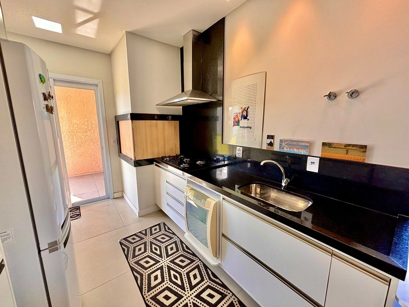 Excelente Casa Térrea 200m² sendo 4 suítes, frente Mar.: 10ª foto da galeria de imagens do imóvel