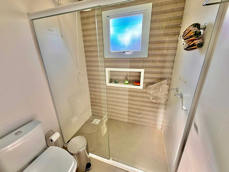 Excelente Casa Térrea 200m² sendo 4 suítes, frente Mar.: 17ª foto da galeria de imagens do imóvel