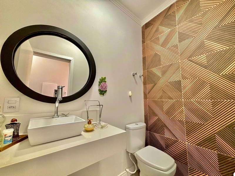 Excelente Casa Térrea 200m² sendo 4 suítes, frente Mar.: 12ª foto da galeria de imagens do imóvel