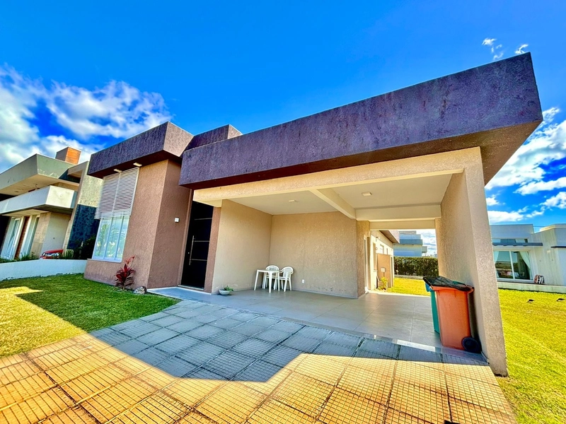 Excelente Casa Térrea 200m² sendo 4 suítes, frente Mar.: 3ª foto da galeria de imagens do imóvel