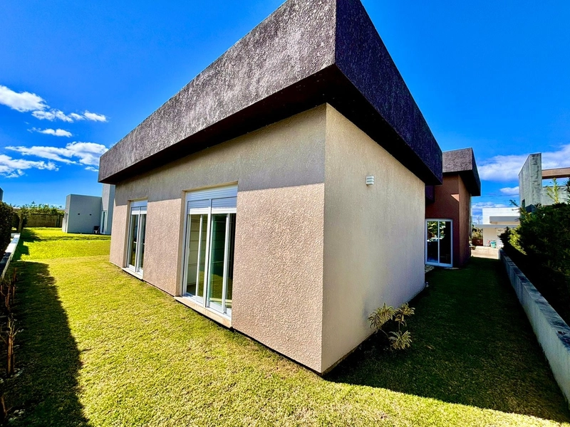 Excelente Casa Térrea 200m² sendo 4 suítes, frente Mar.: 23ª foto da galeria de imagens do imóvel