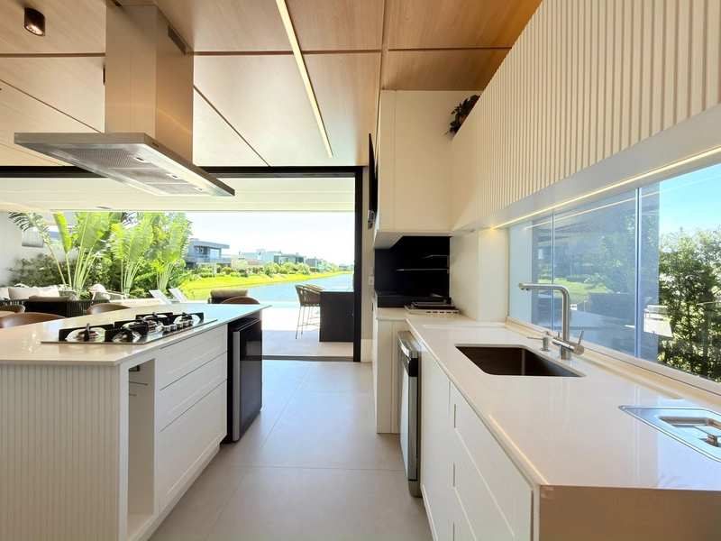 CONDOMÍNIO CAPÃO ILHAS RESORT - CASA COM VISTA INCRÍVEL PARA O LAGOA: 49ª foto da galeria de imagens do imóvel